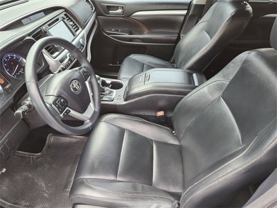 2016 Toyota Highlander XLE V6