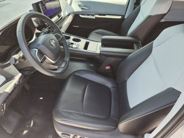 2025 Toyota Sienna XSE 7 Passenger
