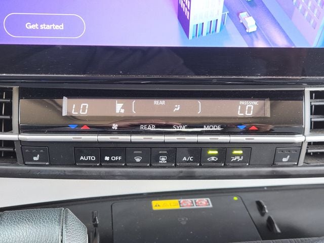 2025 Toyota Sienna XLE 8 Passenger