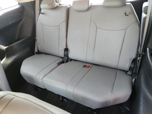2025 Toyota Sienna XLE 8 Passenger