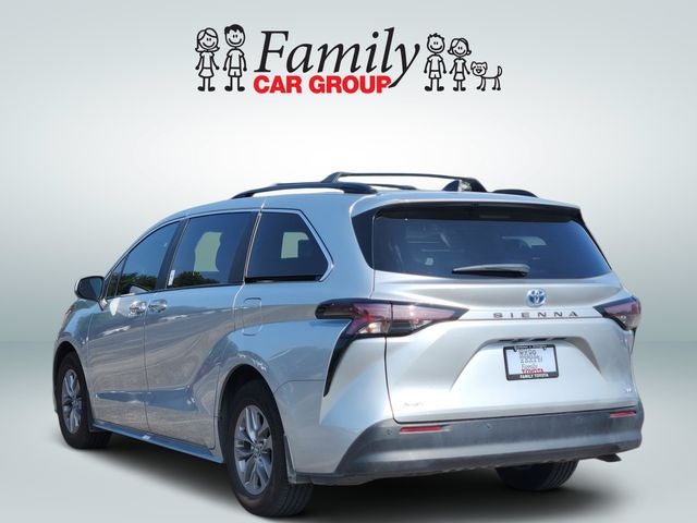 2025 Toyota Sienna XLE 8 Passenger
