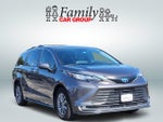 2023 Toyota Sienna XLE 8 Passenger