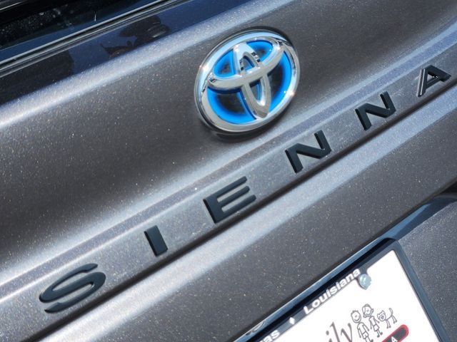 2023 Toyota Sienna XLE 8 Passenger