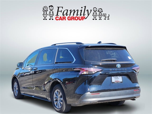 2024 Toyota Sienna XLE 8 Passenger