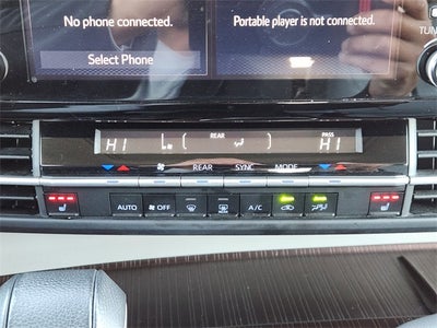 2024 Toyota Sienna XLE 8 Passenger