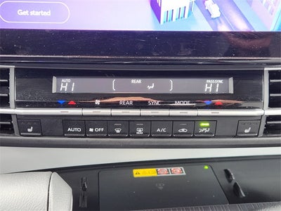 2025 Toyota Sienna XLE 8 Passenger