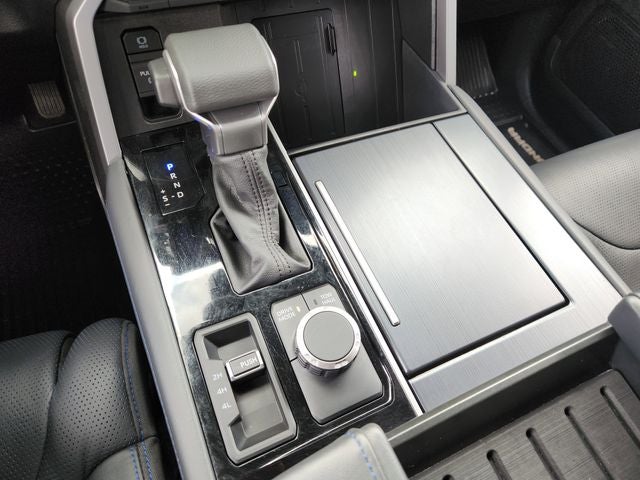 2022 Toyota Tundra Platinum