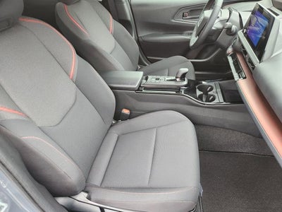 2025 Toyota Prius Plug-In Hybrid SE