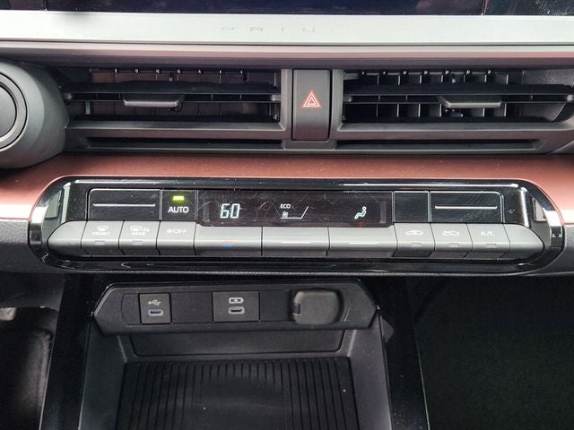 2025 Toyota Prius Plug-In Hybrid SE