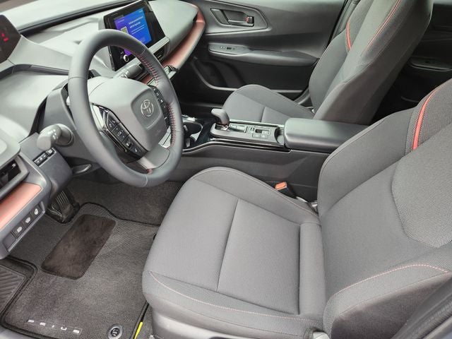 2025 Toyota Prius Plug-In Hybrid SE