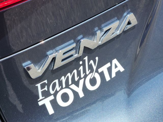 2024 Toyota Venza LE