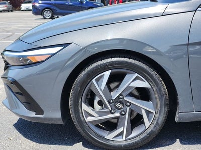 2025 Hyundai Elantra SEL Convenience