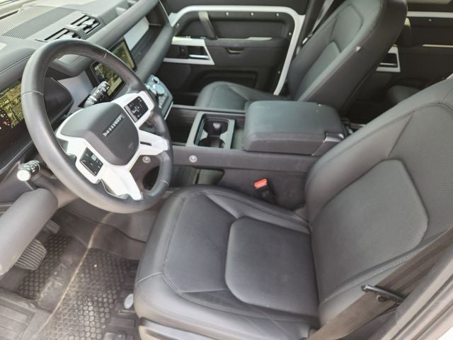 2023 Land Rover Defender 110 SE