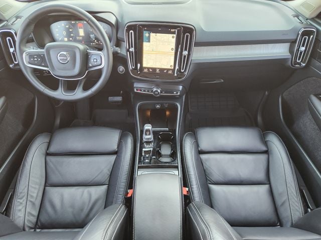 2022 Volvo XC40 T5 Inscription