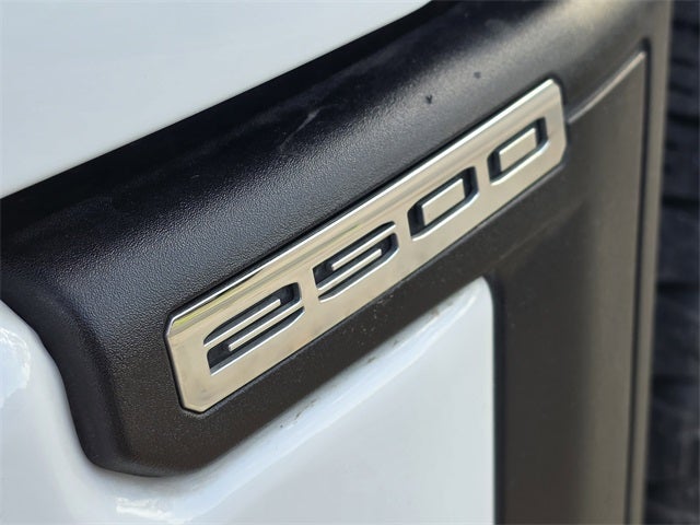 2025 GMC Sierra 2500HD AT4