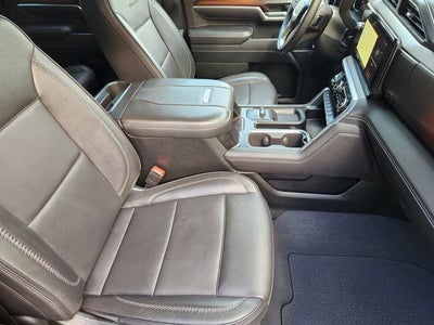 2025 GMC Sierra 3500HD Denali