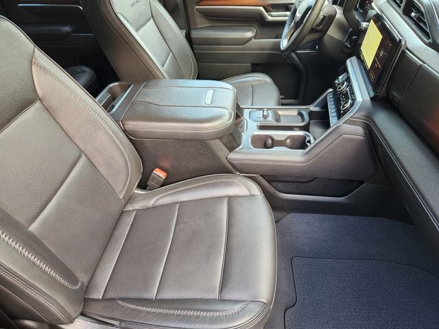 2025 GMC Sierra 3500HD Denali