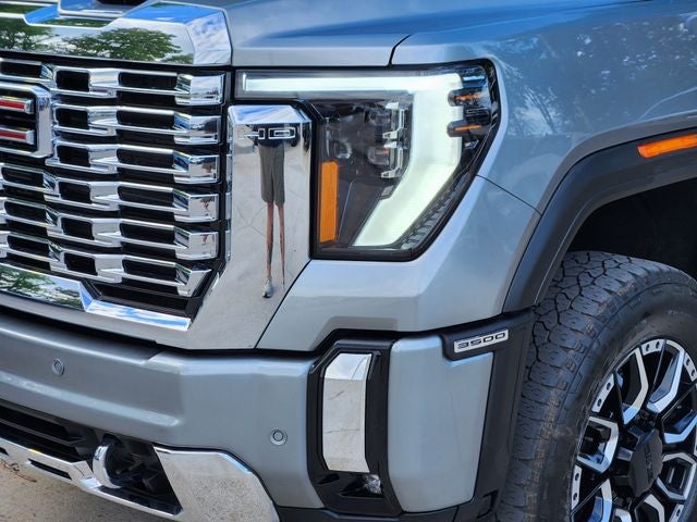 2025 GMC Sierra 3500HD Denali
