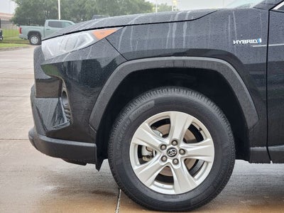 2020 Toyota RAV4 Hybrid XLE