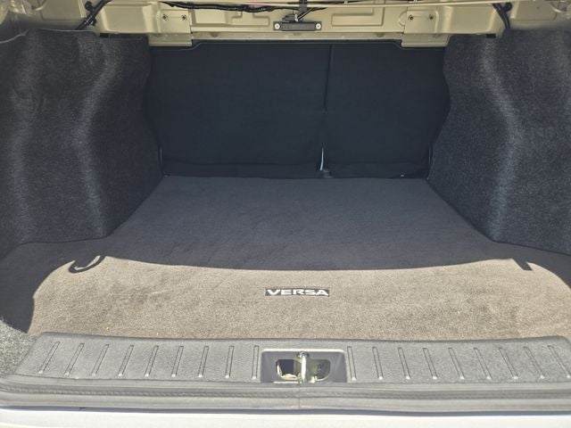 2020 Nissan Versa 1.6 SR
