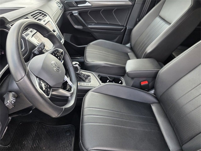 2024 Volkswagen Tiguan 2.0T SE R-Line Black