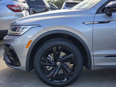 2024 Volkswagen Tiguan 2.0T SE R-Line Black