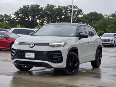 2025 Volkswagen Tiguan 2.0T SE R-Line Black