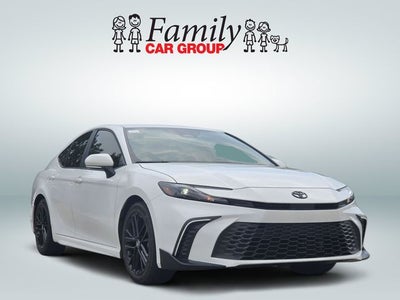 2025 Toyota Camry SE