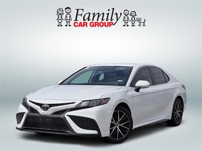 2022 Toyota Camry SE