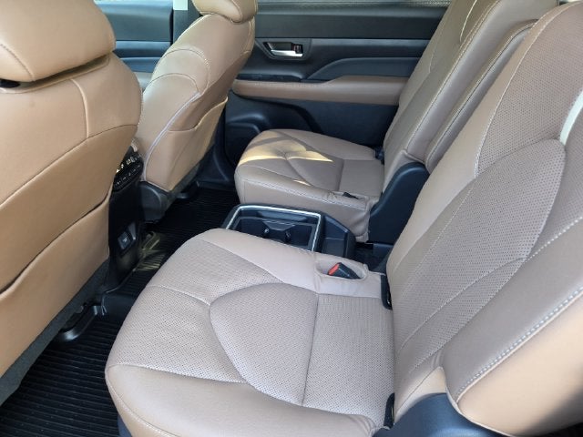 2025 Toyota Grand Highlander Platinum