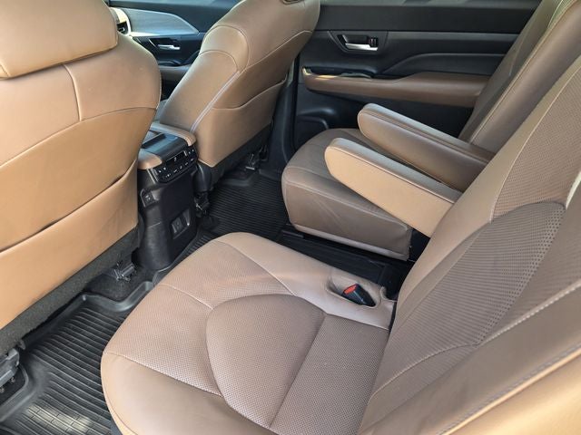 2025 Toyota Grand Highlander Platinum