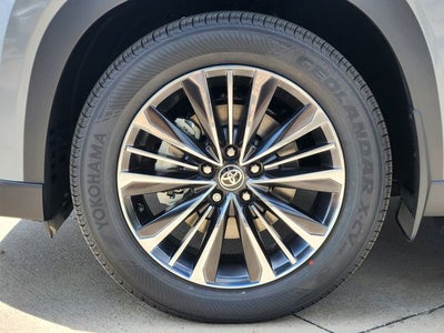 2026 Toyota Grand Highlander Hybrid MAX Platinum