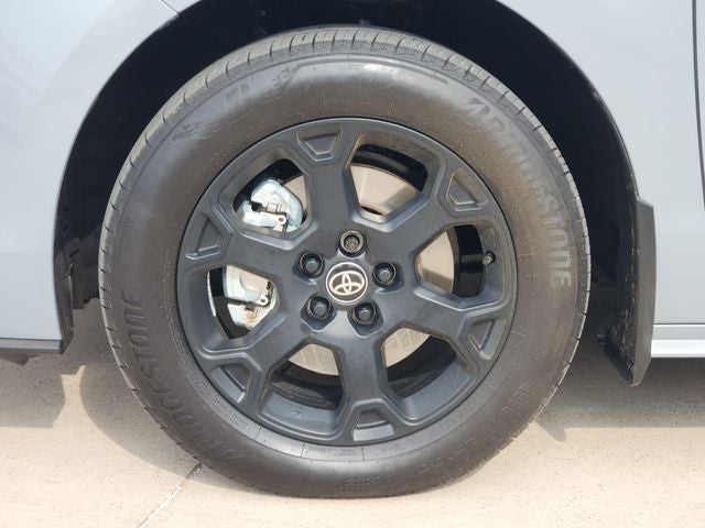 2025 Toyota Sienna Woodland Edition 7 Passenger