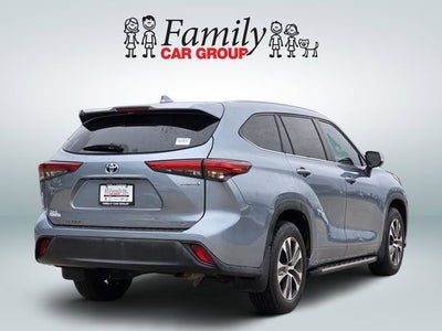 2022 Toyota Highlander Hybrid XLE