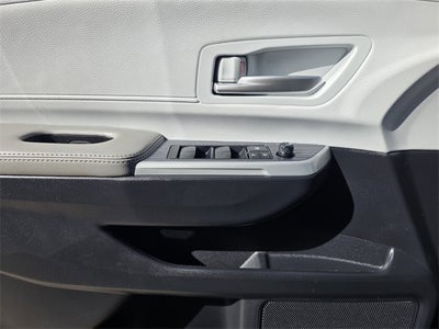 2025 Toyota Sienna XLE 8 Passenger