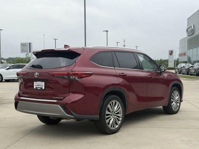 2023 Toyota Highlander Platinum