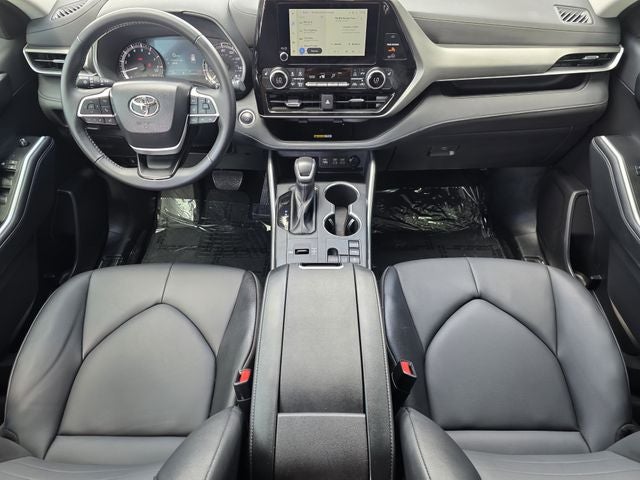 2025 Toyota Highlander XLE