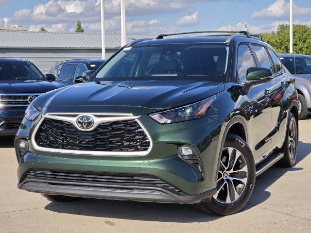 2025 Toyota Highlander XLE