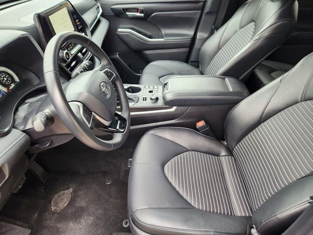2025 Toyota Highlander XSE