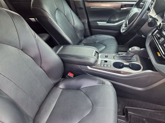 2022 Toyota Highlander Hybrid Limited
