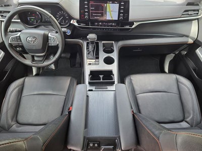 2024 Toyota Sienna XSE 7 Passenger