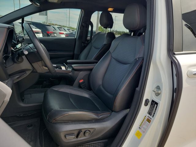 2021 Toyota Sienna XSE 7 Passenger