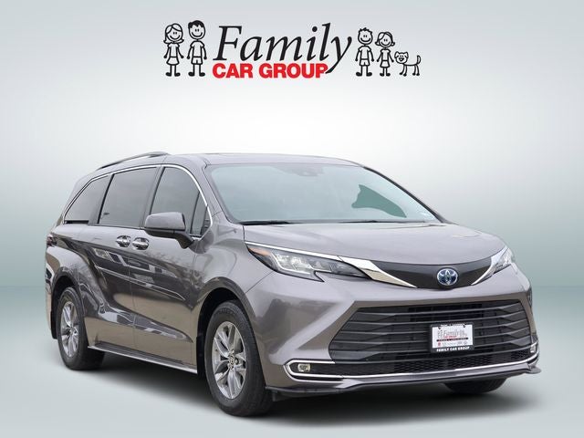 2022 Toyota Sienna XLE 7 Passenger