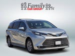 2025 Toyota Sienna XLE 8 Passenger
