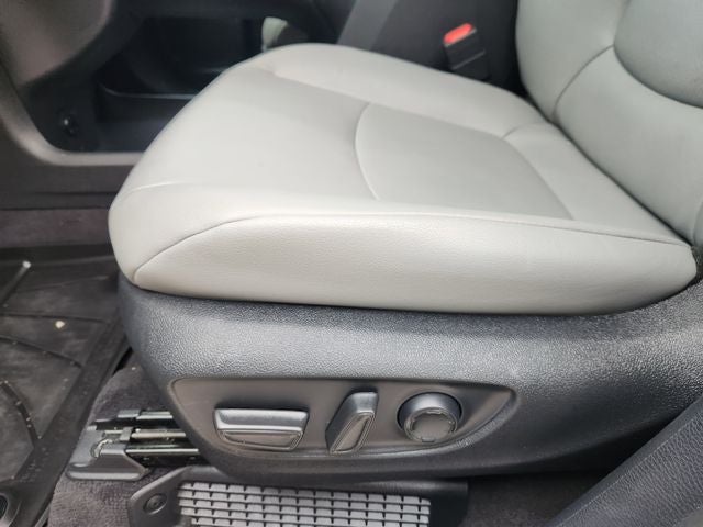 2025 Toyota Sienna XLE 8 Passenger