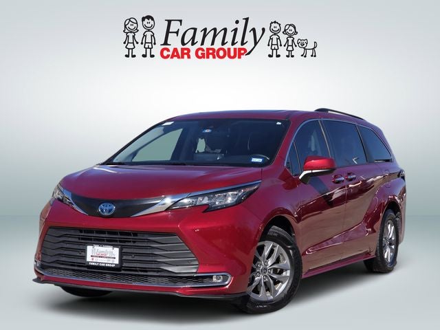 2022 Toyota Sienna XLE 7 Passenger