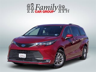 2022 Toyota Sienna XLE 7 Passenger