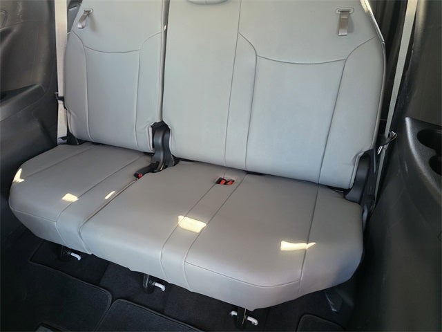 2025 Toyota Sienna XLE 8 Passenger