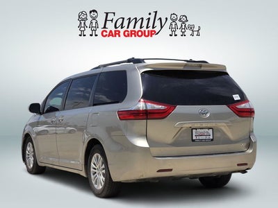 2017 Toyota Sienna XLE 8 Passenger