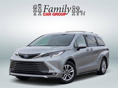 2025 Toyota Sienna Limited 7 Passenger